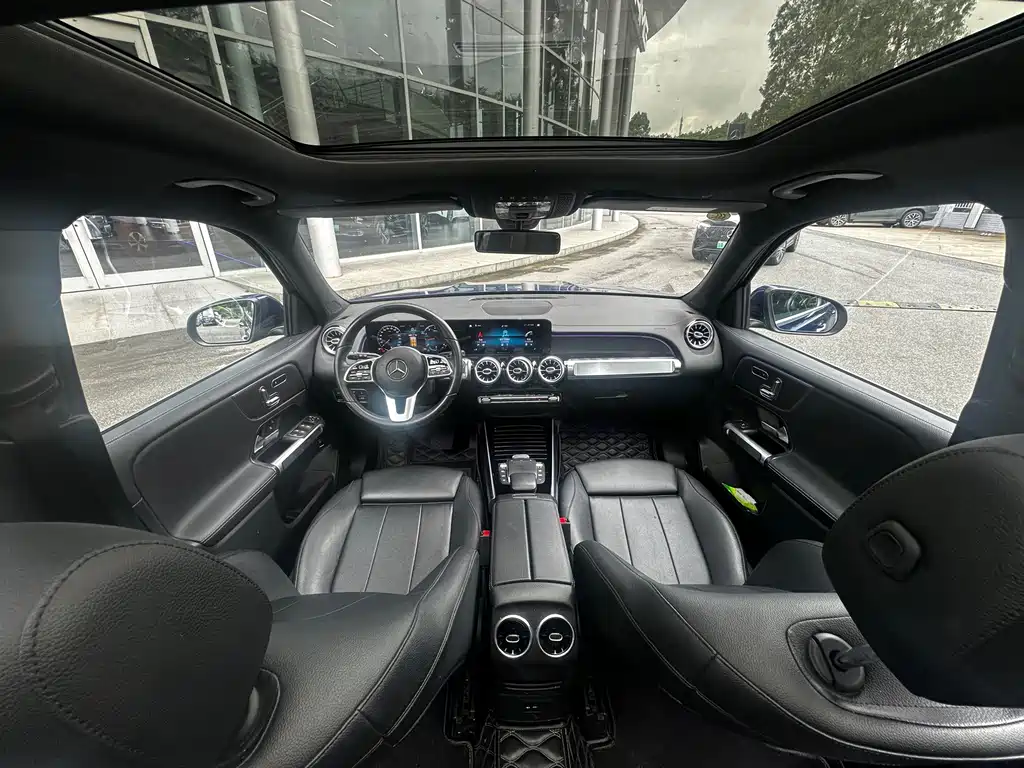 Mercedes-Benz GLB 2021