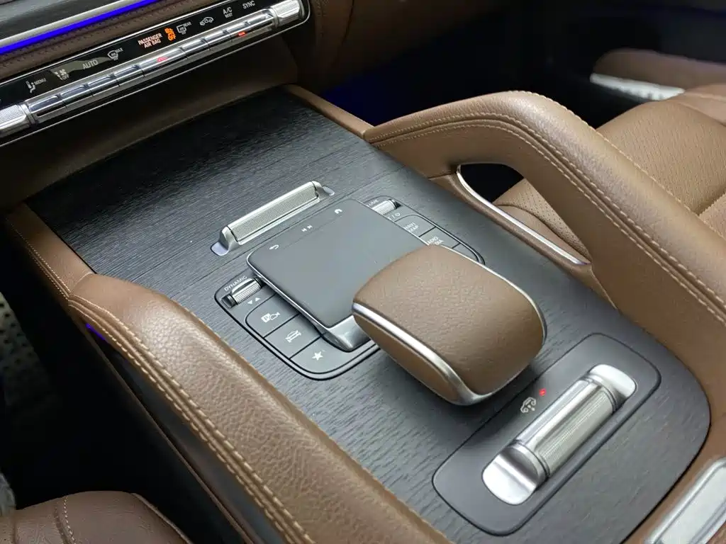 Mercedes-Benz GLS 2024 — фото 20
