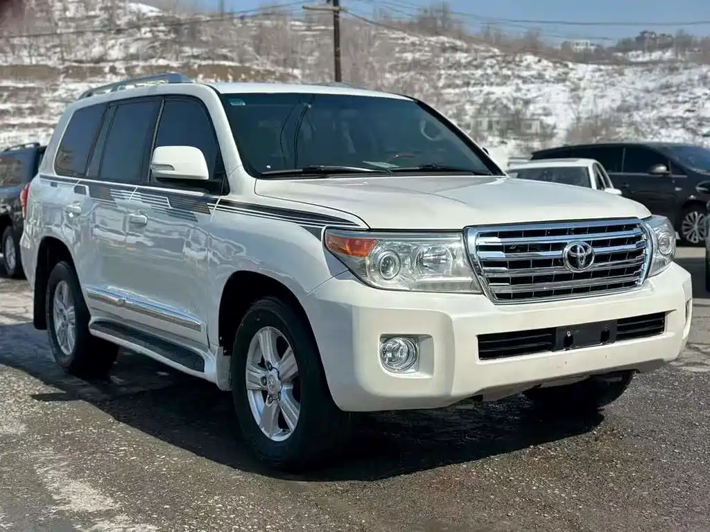 Toyota Land Cruiser 2015 — фото 3