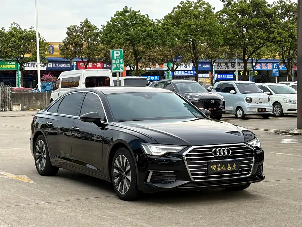 Audi A6L 2022