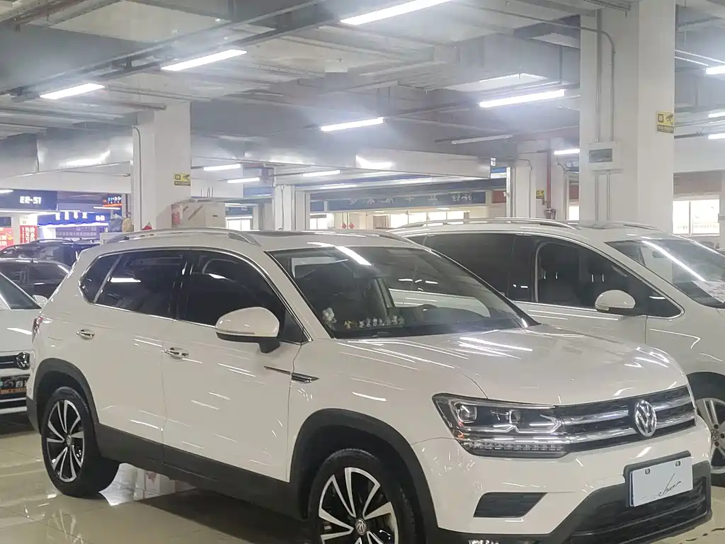 Volkswagen Tharu 2019