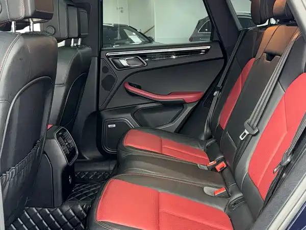 Porsche Macan 2020