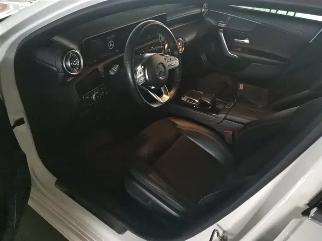 Mercedes-Benz A-Class 2020 — фото 15