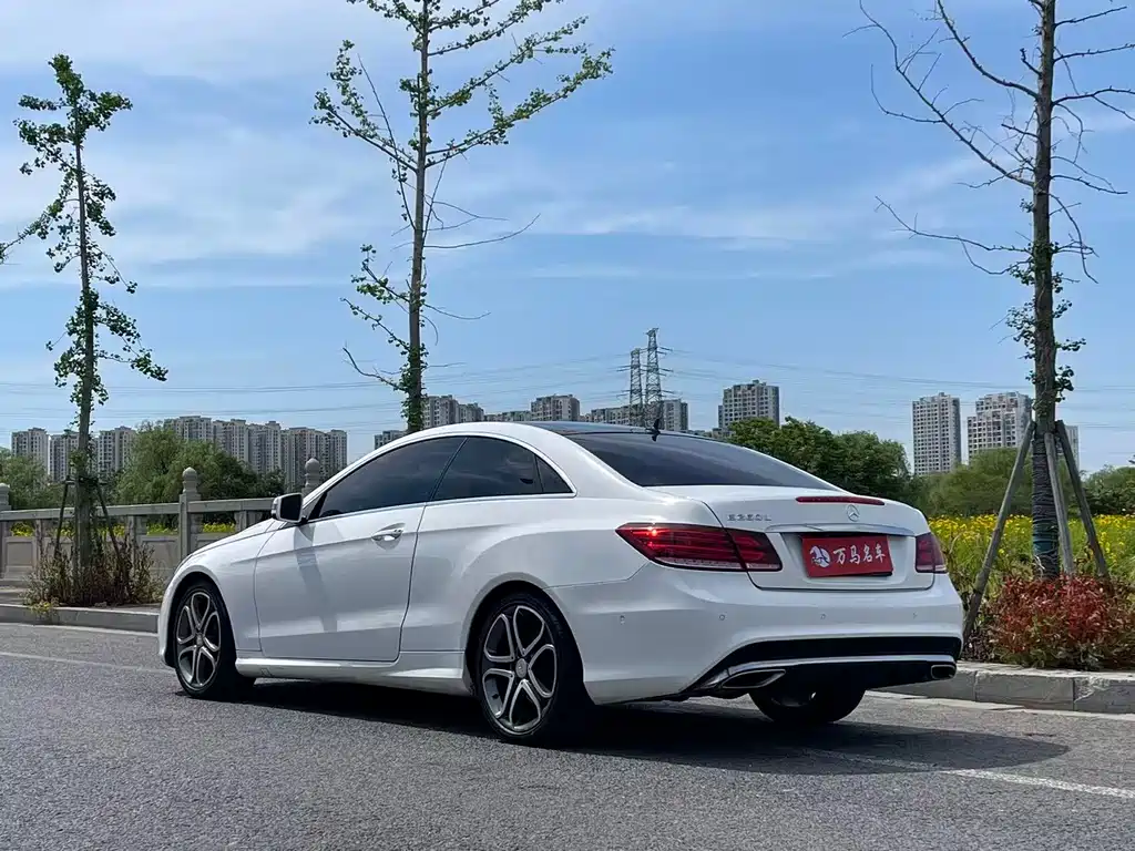 Mercedes-Benz E-Class 2015 — фото 9