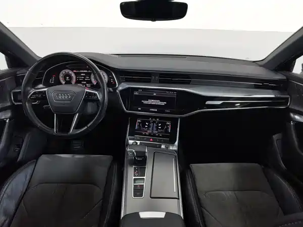 Audi A6L 2022