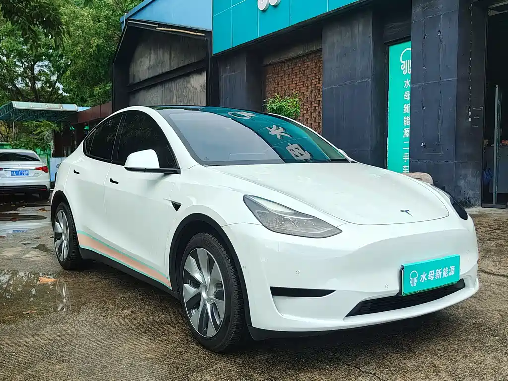 Tesla Model Y 2022 — фото 3