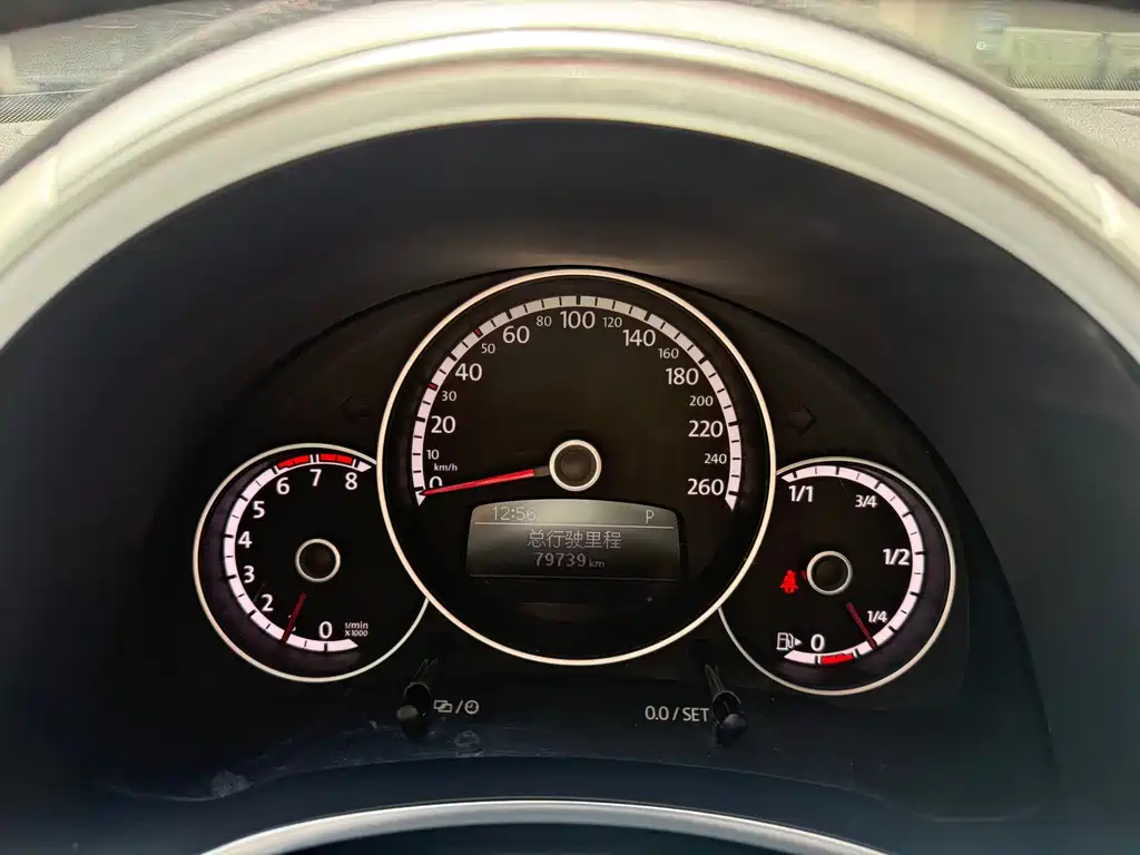 Volkswagen Beetle 2014