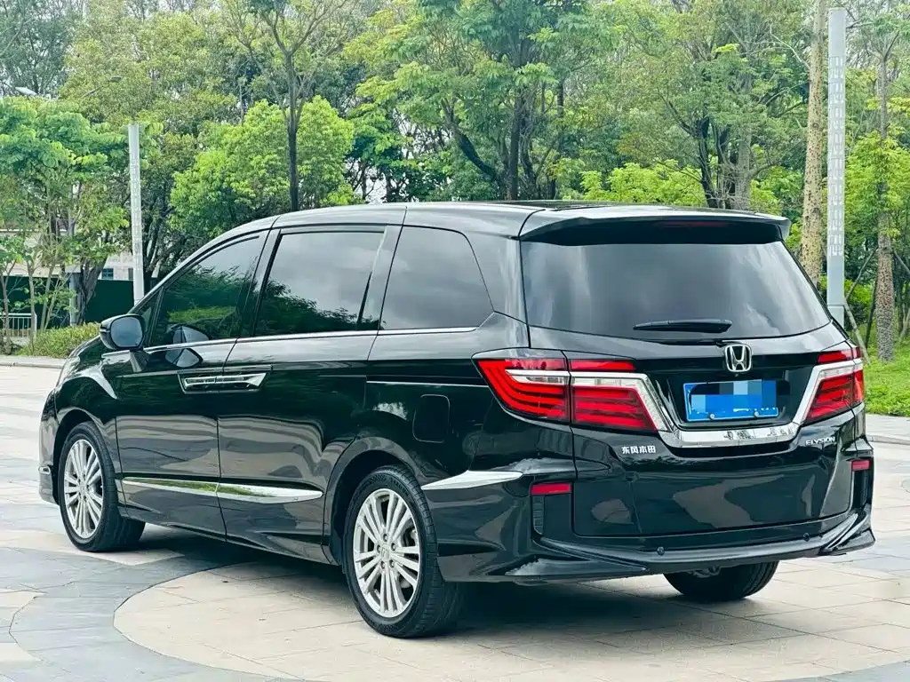 Honda Elysion 2019 — фото 7