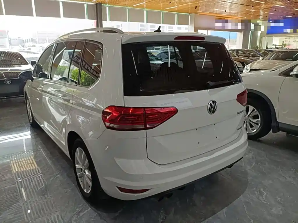 Volkswagen Touran 2019