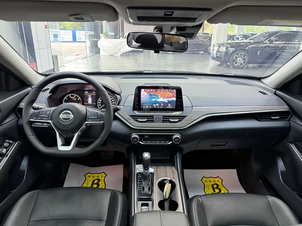 Nissan Teana 2022 — фото 10