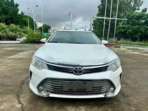 Toyota Camry 2016