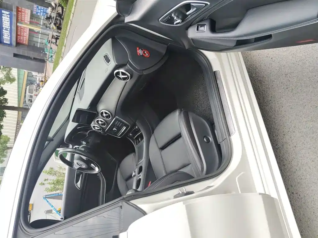 Mercedes-Benz CLA 2017 — фото 21