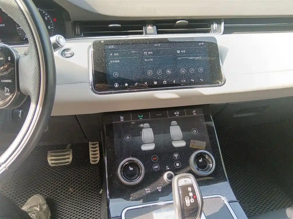 Land Rover Evoque 2019 — фото 14