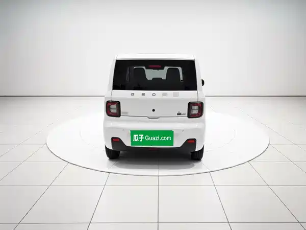 Geely Galaxy Panda 2024