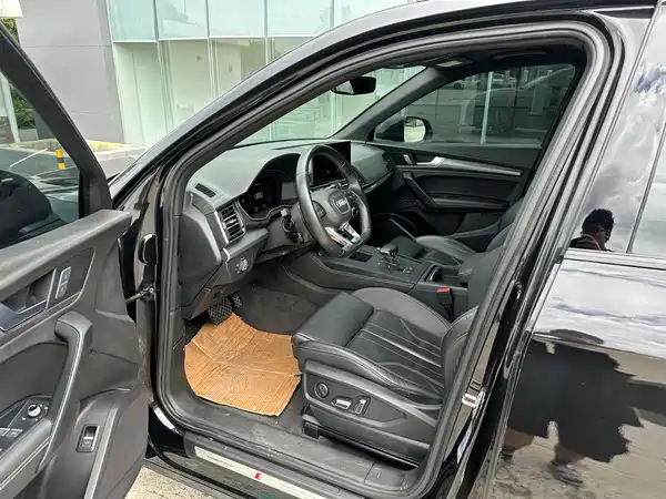 Audi Q5L 2023