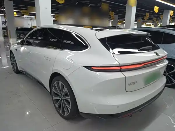 NIO ET5T 2025