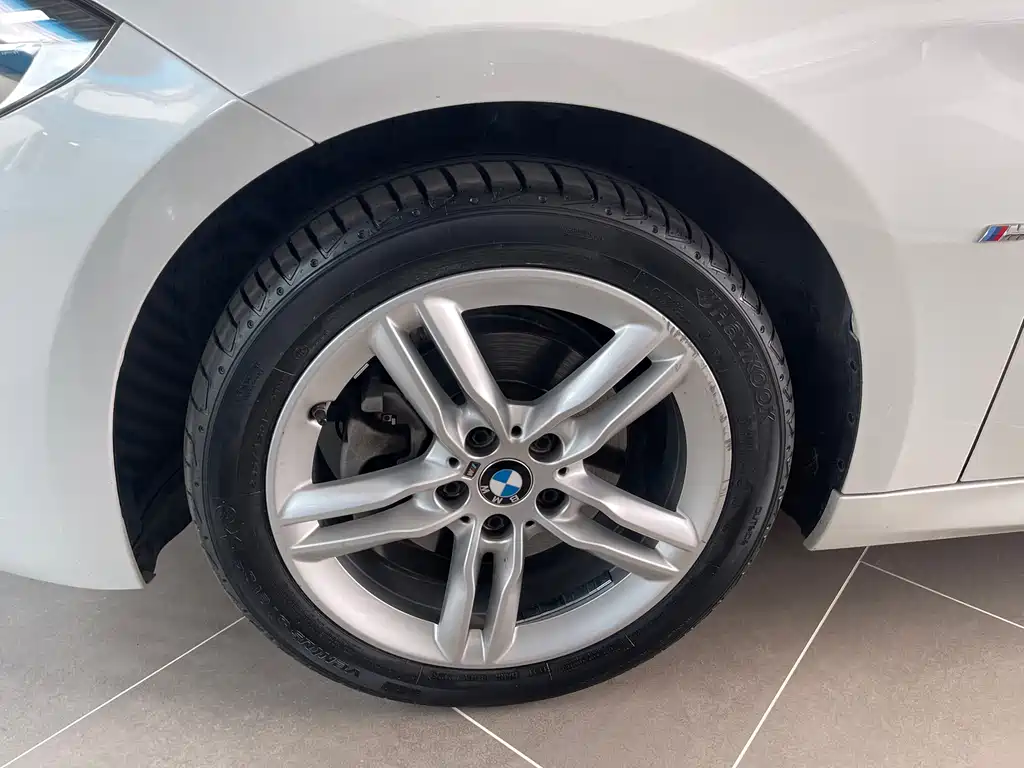 BMW 1 Series 2021