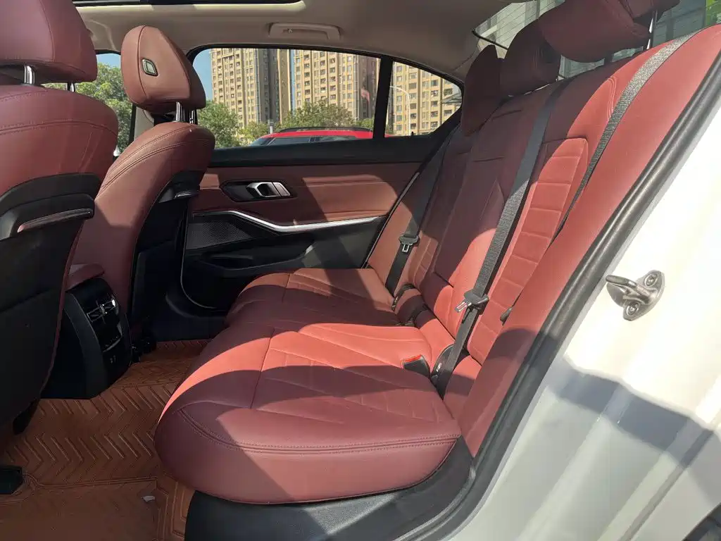 BMW 3 Series 2020 — фото 18