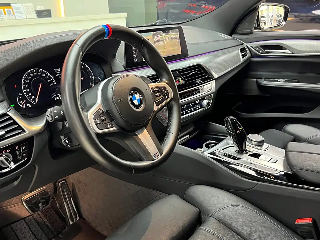 BMW 6 Series GT 2019 — фото 8