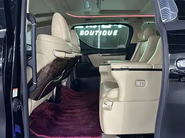 Toyota Alphard 2021
