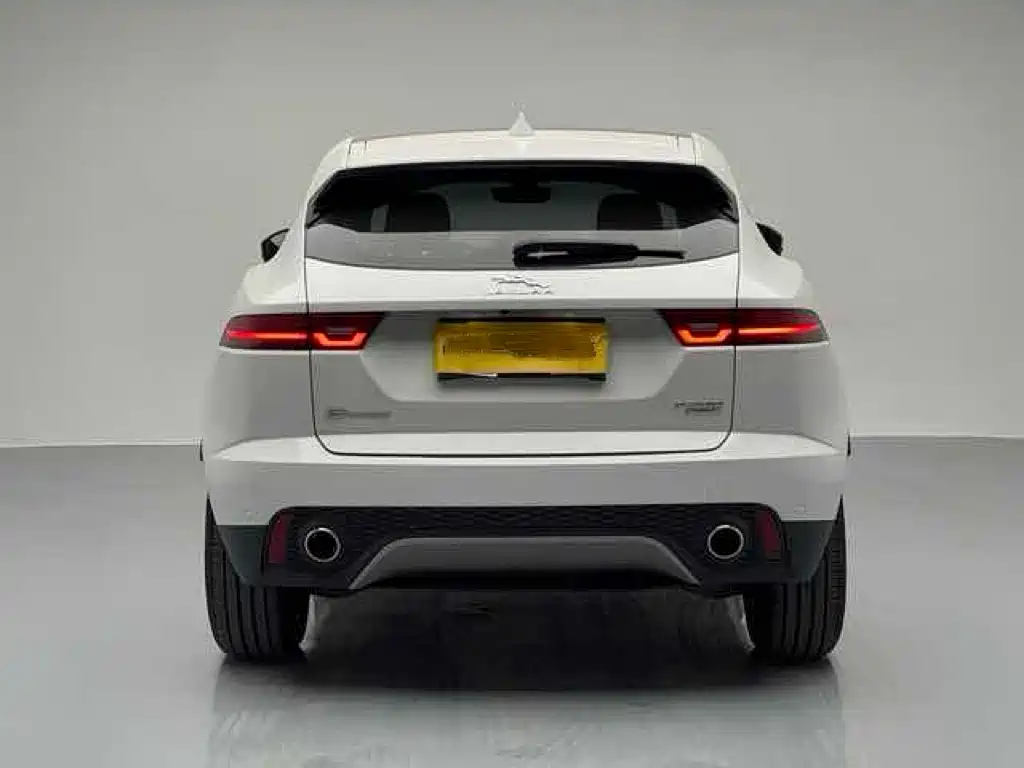 Jaguar E-PACE 2021 — фото 16