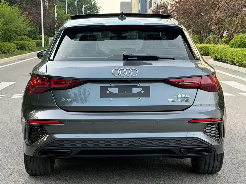Audi A3 2023 — фото 15