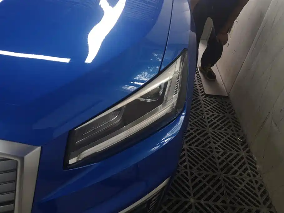 Audi Q2L E-Tron 2021