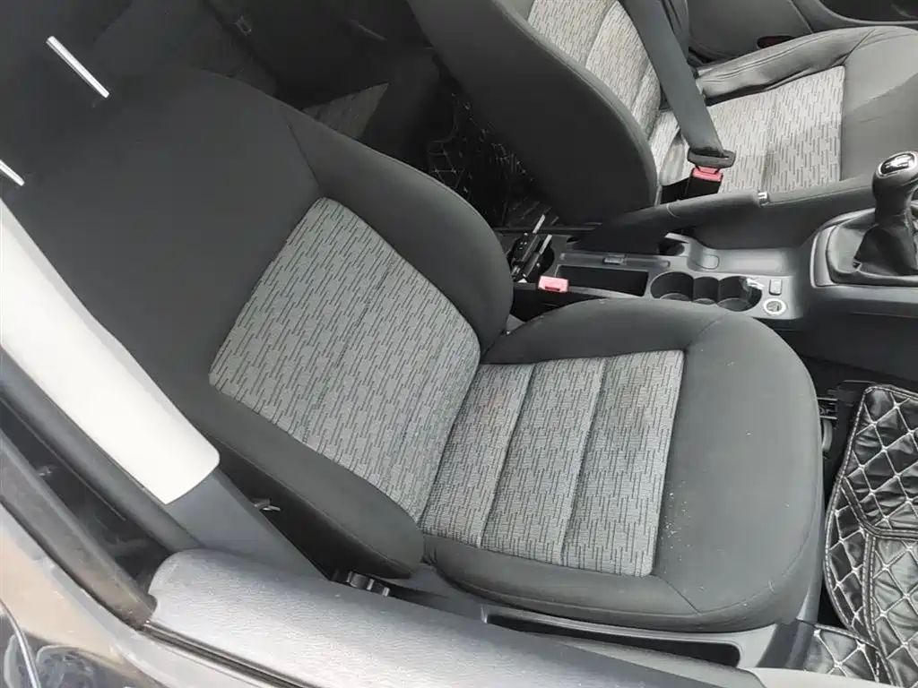 Skoda Octavia 2015 — фото 25
