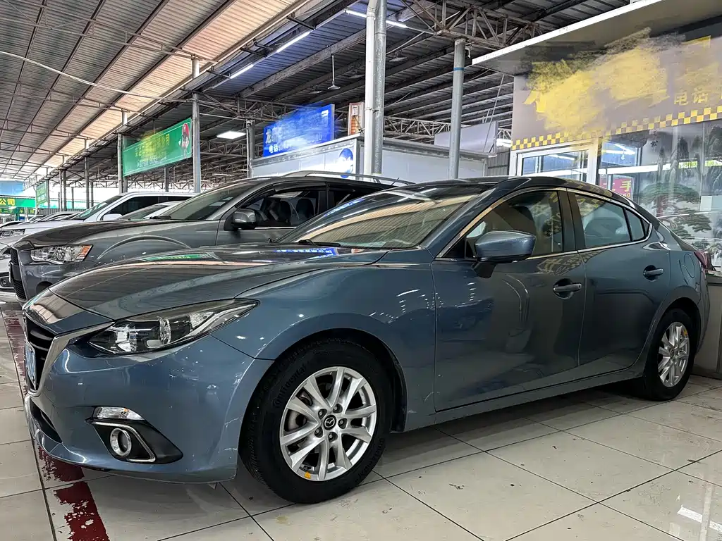 Mazda 3 Axela 2016 — фото 6