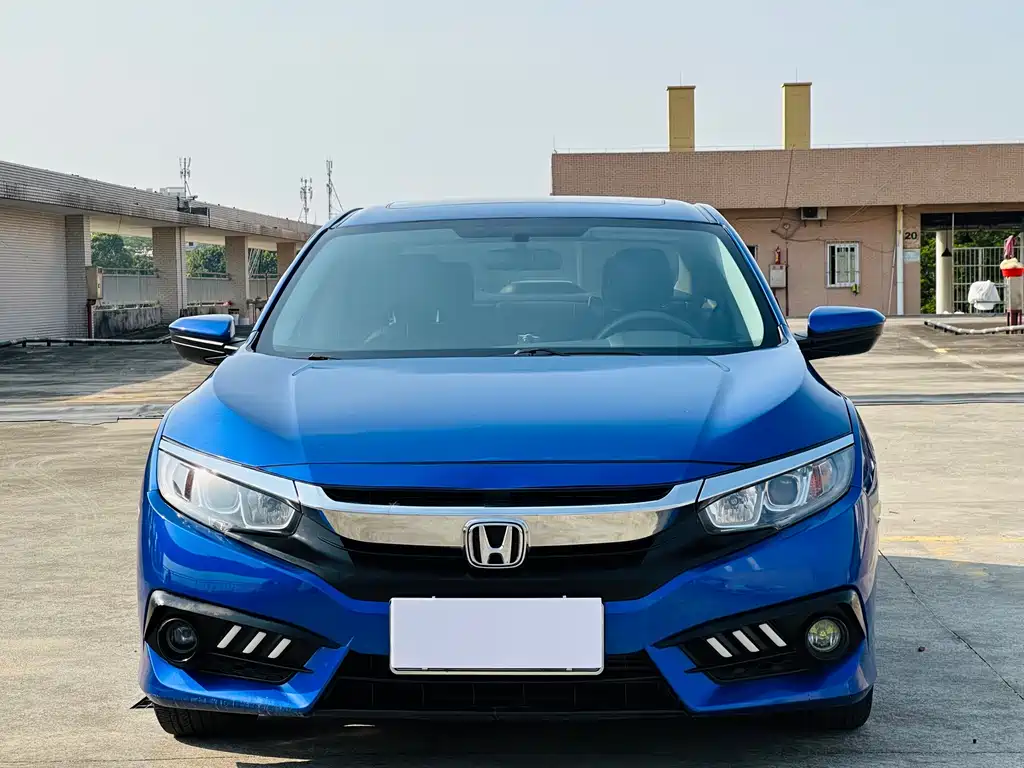 Honda Civic 2018 — фото 2