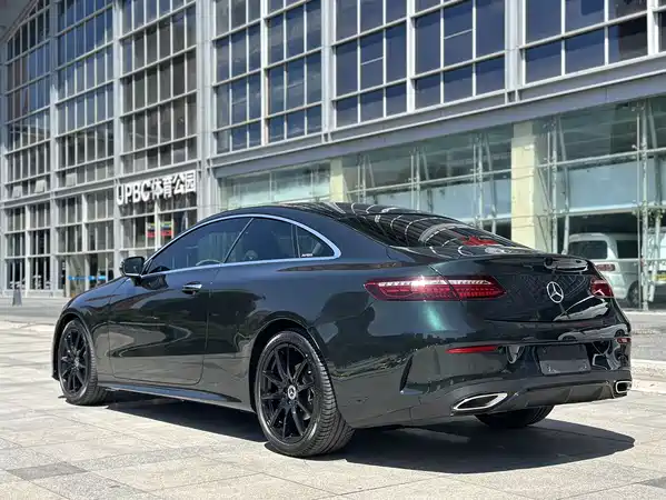 Mercedes-Benz E-Class 2023
