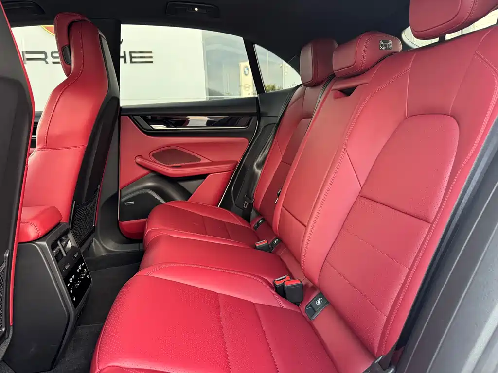 Porsche Macan New Energy 2025 — фото 15