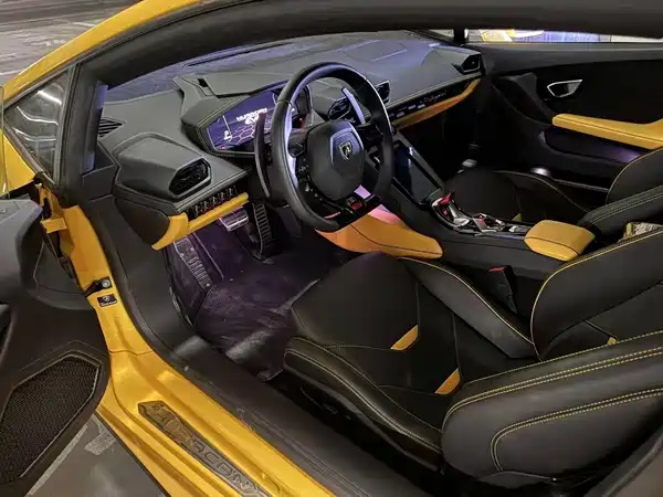 Lamborghini Huracan 2020