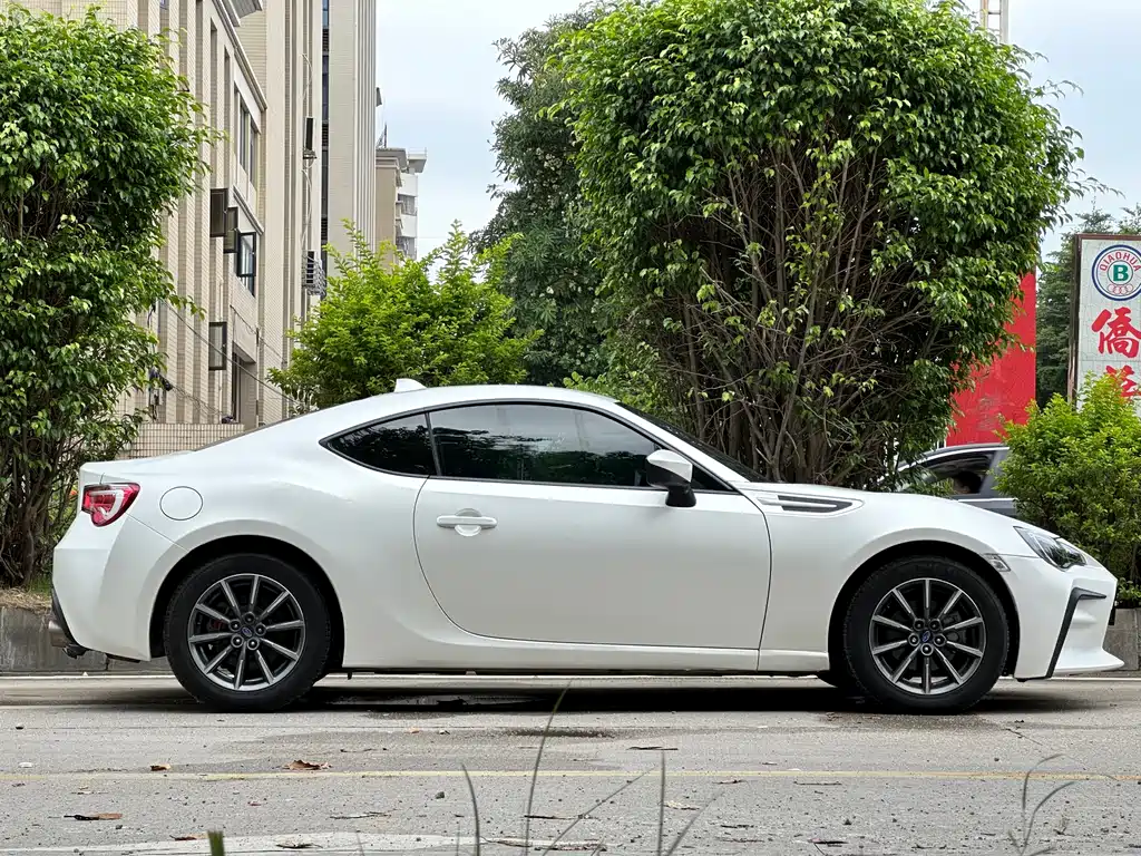 Subaru BRZ 2013 — фото 7
