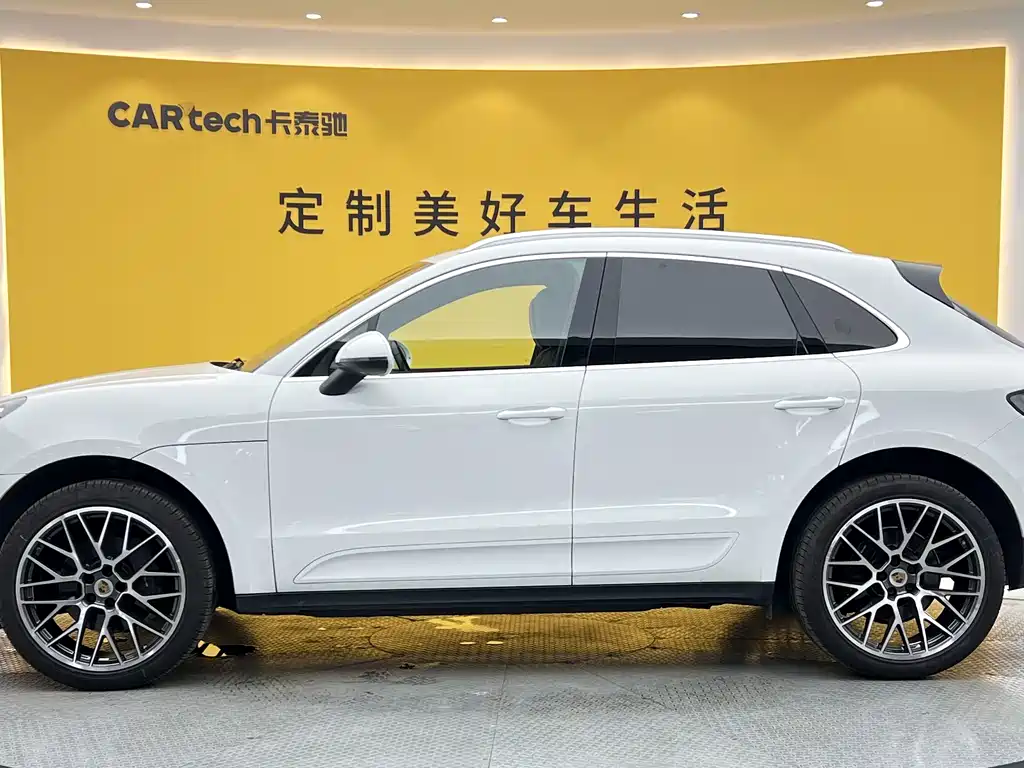 Porsche Macan 2020 — фото 25