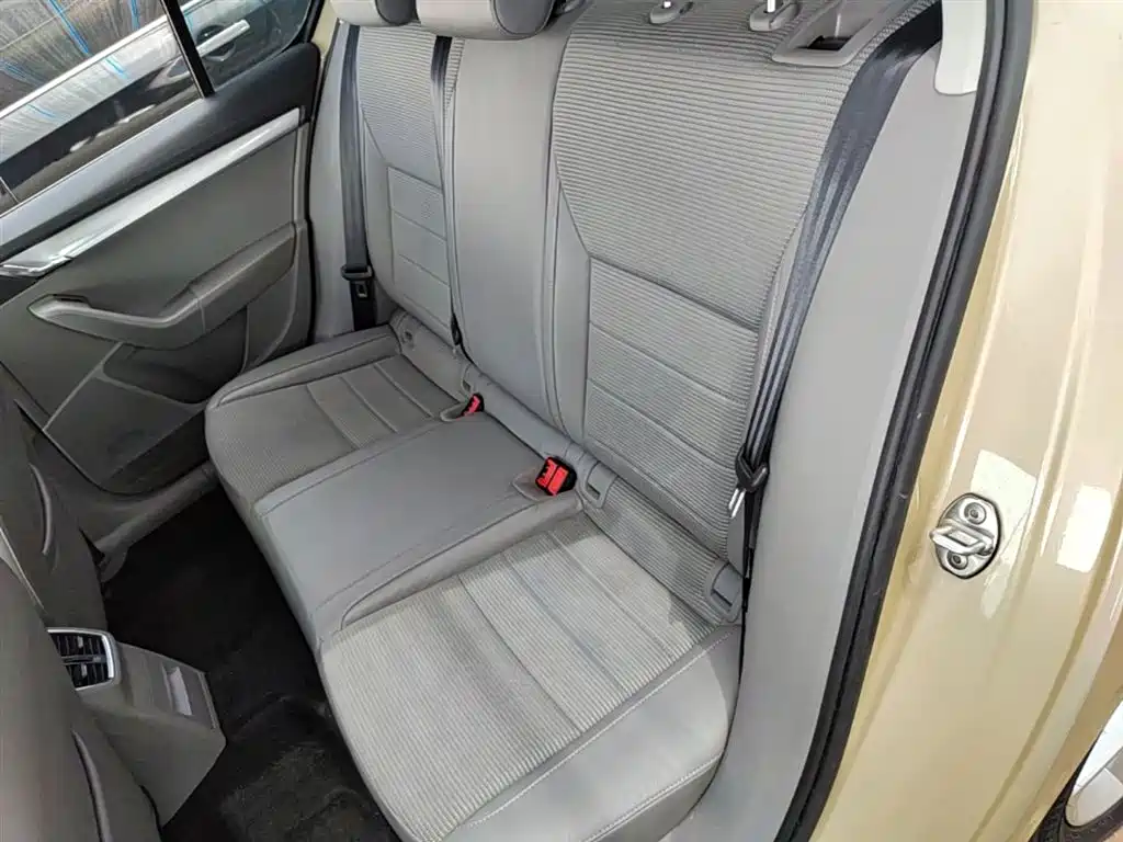 Skoda Octavia 2015 — фото 17