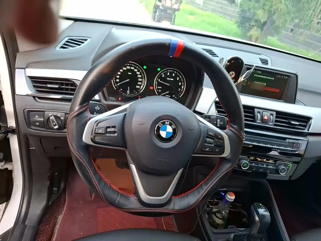 BMW X1 2018 — фото 11