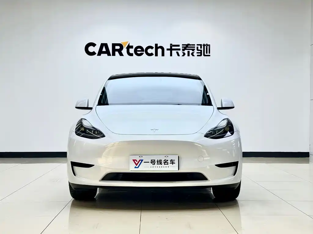 Tesla Model Y 2023 — фото 1