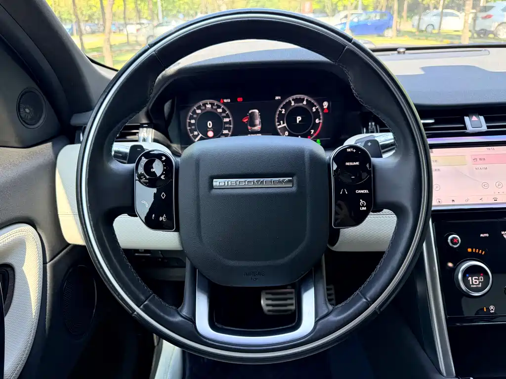 Land Rover Discovery Sport 2021 — фото 11