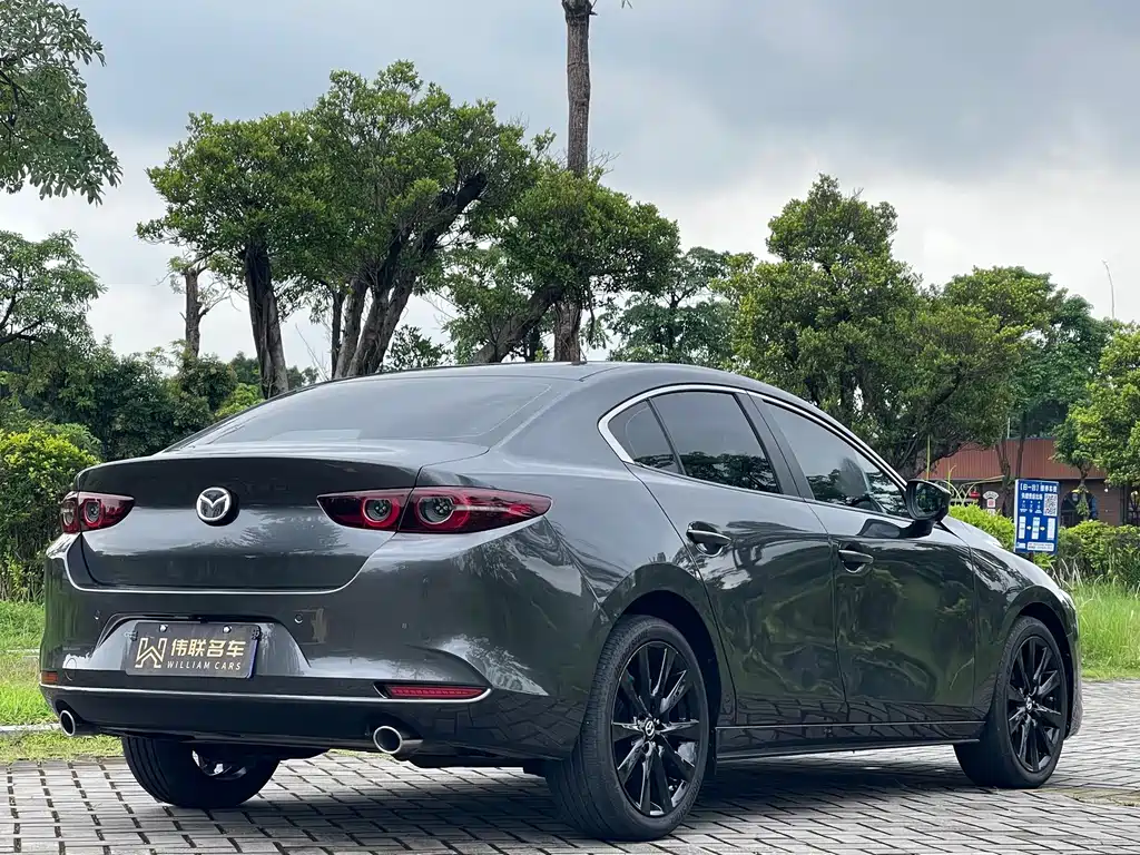 Mazda 3 Axela 2026