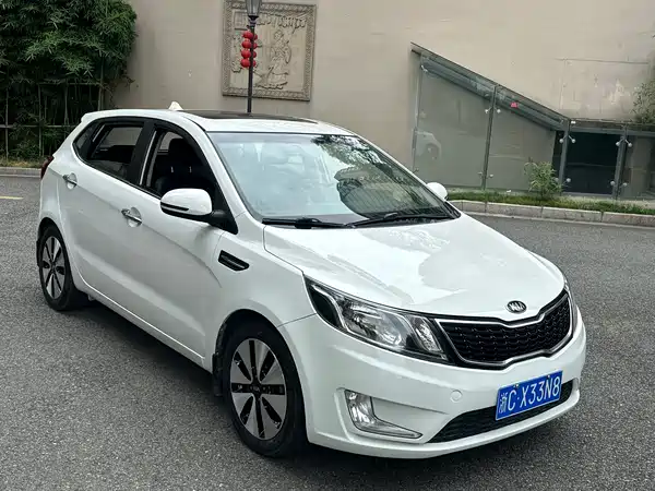 Kia K2 2013