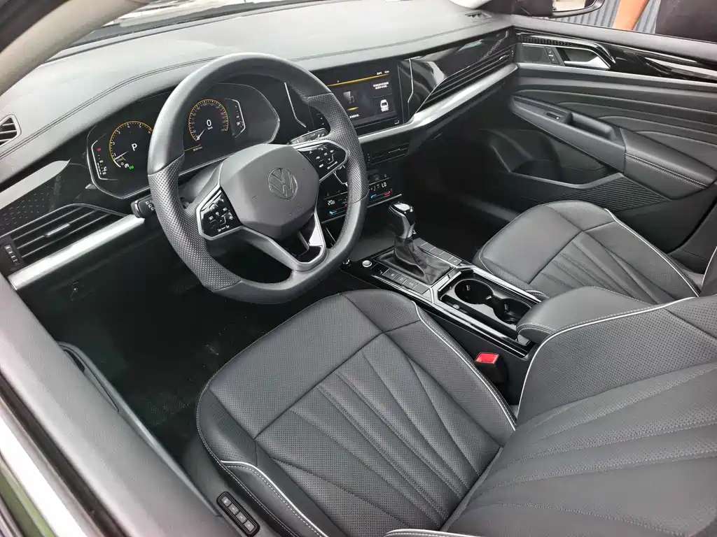 Volkswagen Passat 2024