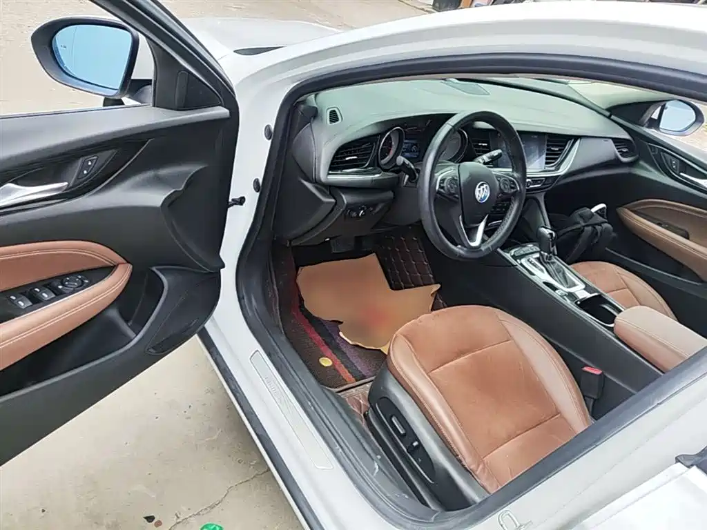 Buick Regal 2020 — фото 16