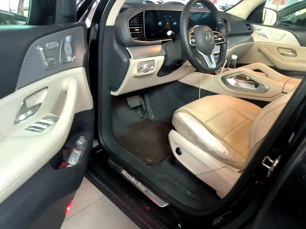 Mercedes-Benz GLE 2020 — фото 16