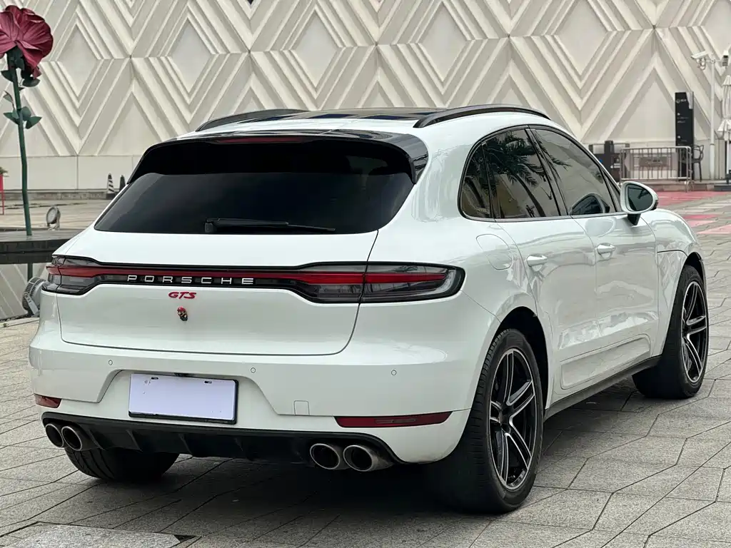 Porsche Macan 2020 — фото 6
