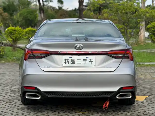 Toyota Avalon 2022