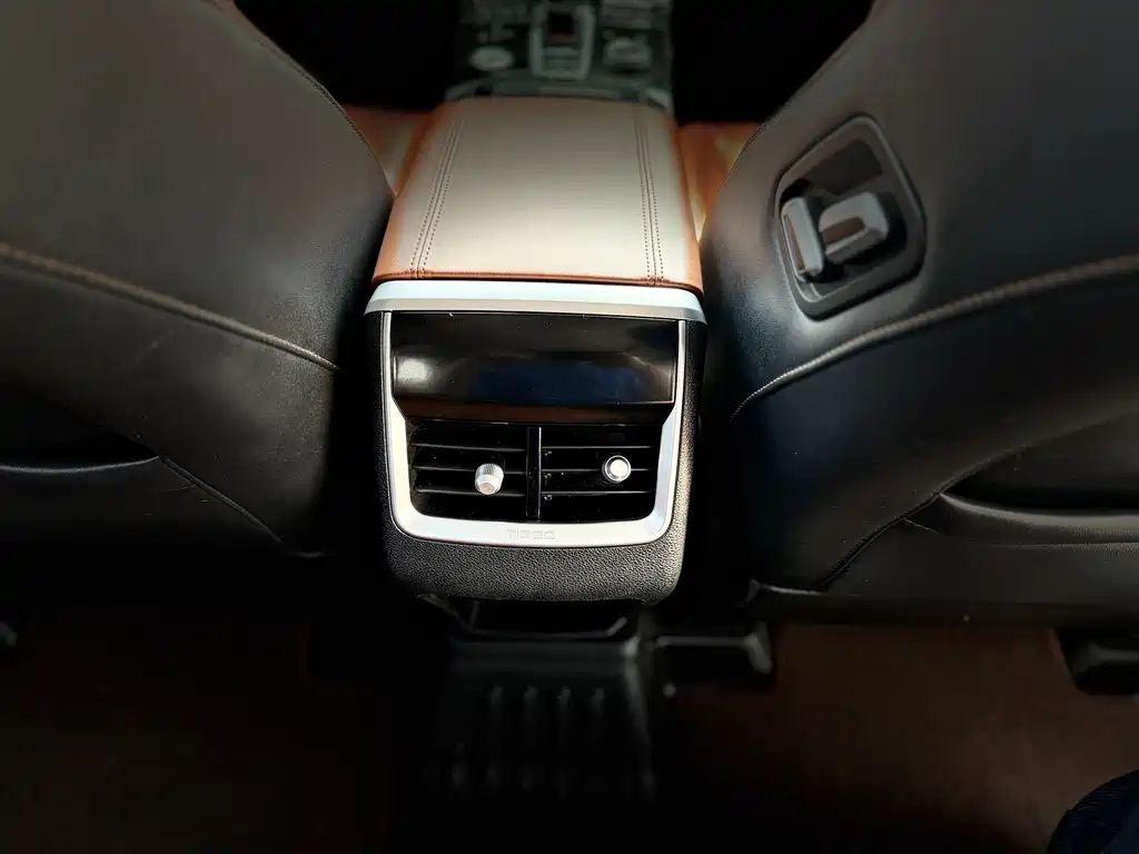 Chery Tiggo 8 PLUS 2022 — фото 18