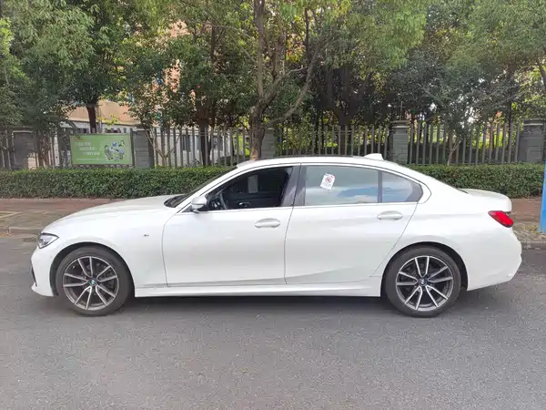 BMW 3 Series 2021