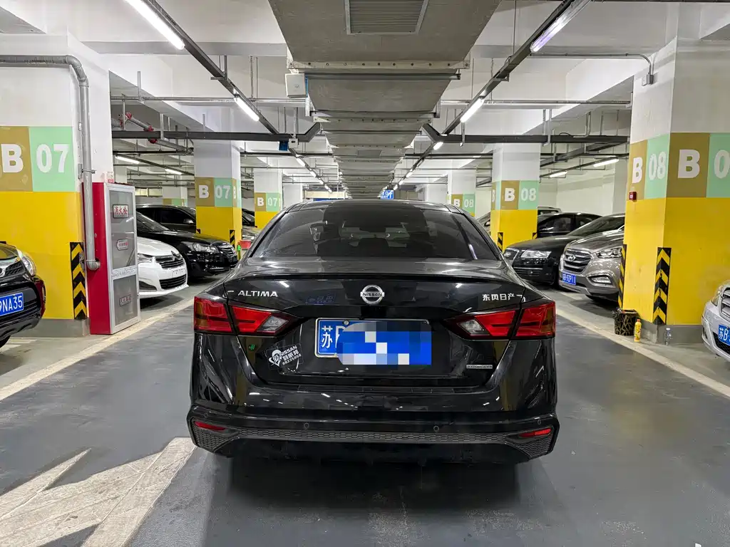 Nissan Teana 2021