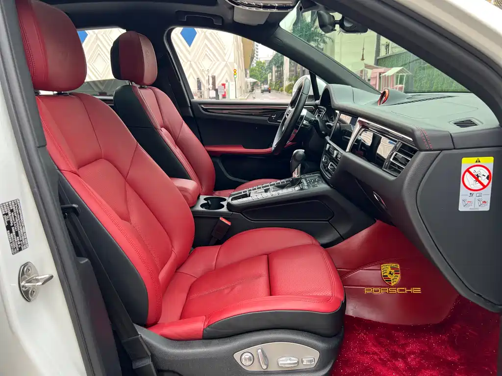 Porsche Macan 2020 — фото 12
